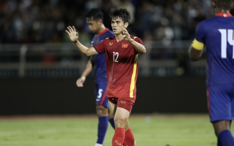 Việt Nam 4-0 Singapore