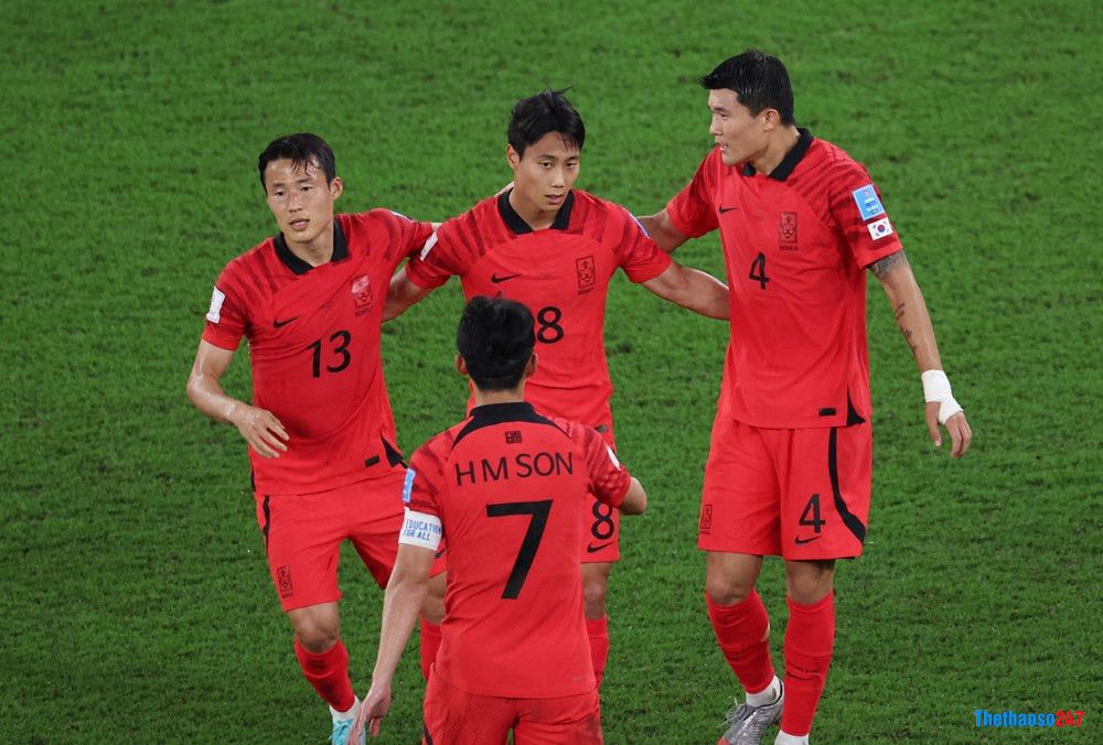 Hàn Quốc cũng có bàn thắng danh dự ở phút thứ 80 