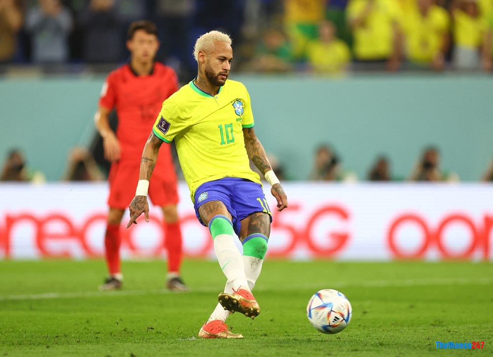 Neymar tiến sát đến kỷ lục của Vua bóng đá Pele